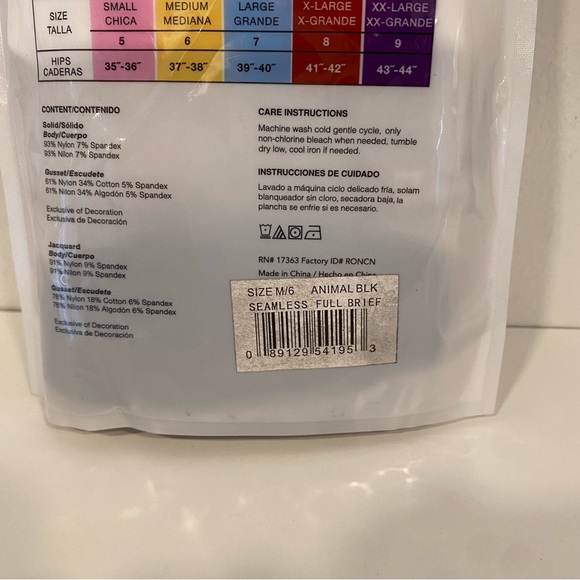 Ellen Tracy Seamless Brief Panty Set Size M New In package - Picture 2 of 3